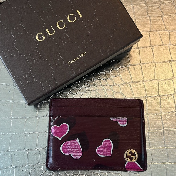 GUCCI Hearts Wine Leather Cardholder - Picture 3 of 6